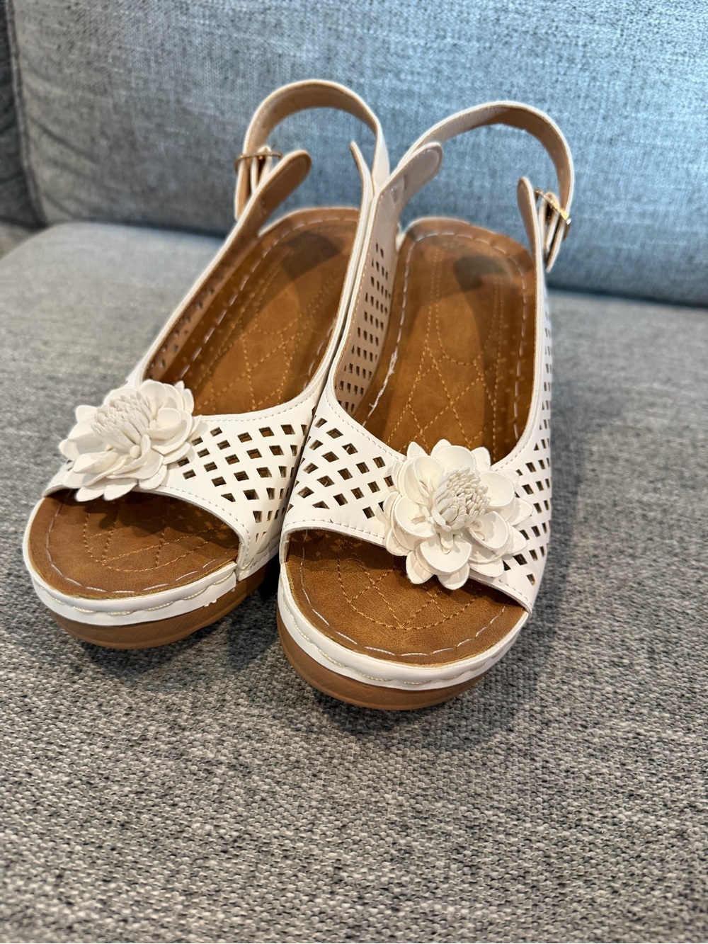 Women’s White Floral Slingback Sandals with Perforated Upper